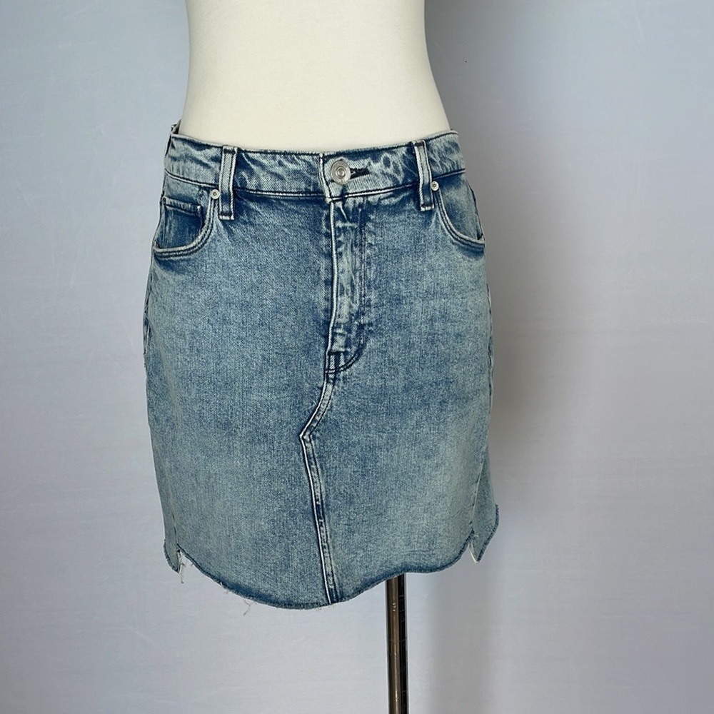 NWT Hudson Viper Stretchy Jean Skirt Size 28 Waist - Picture 2 of 13